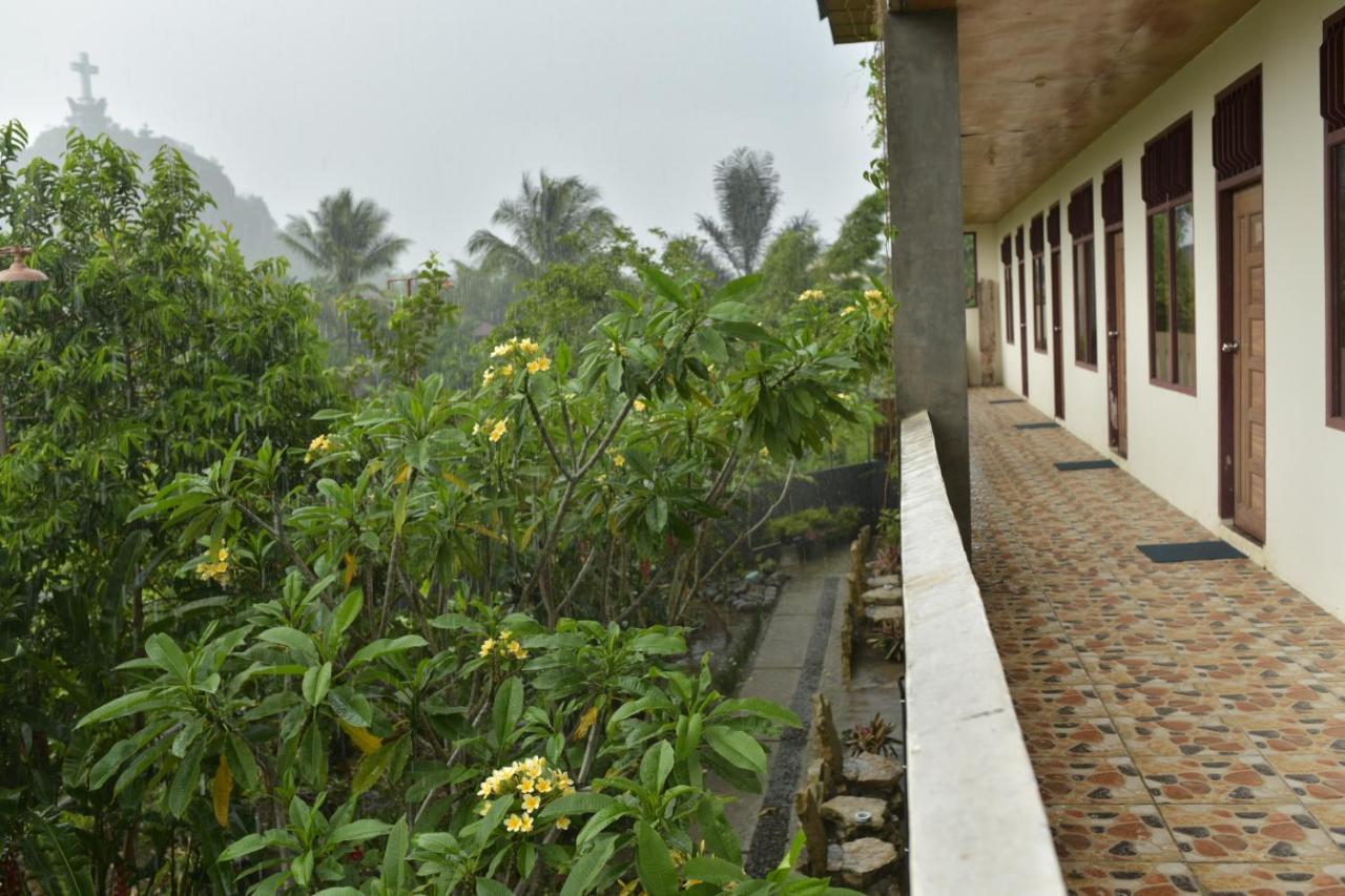 Pias Poppies Hotel Rantepao Luaran gambar